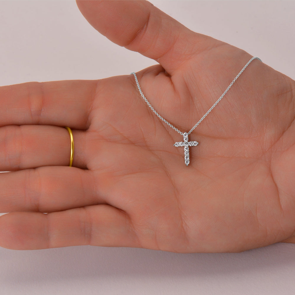 Diamond-Cross-Necklace