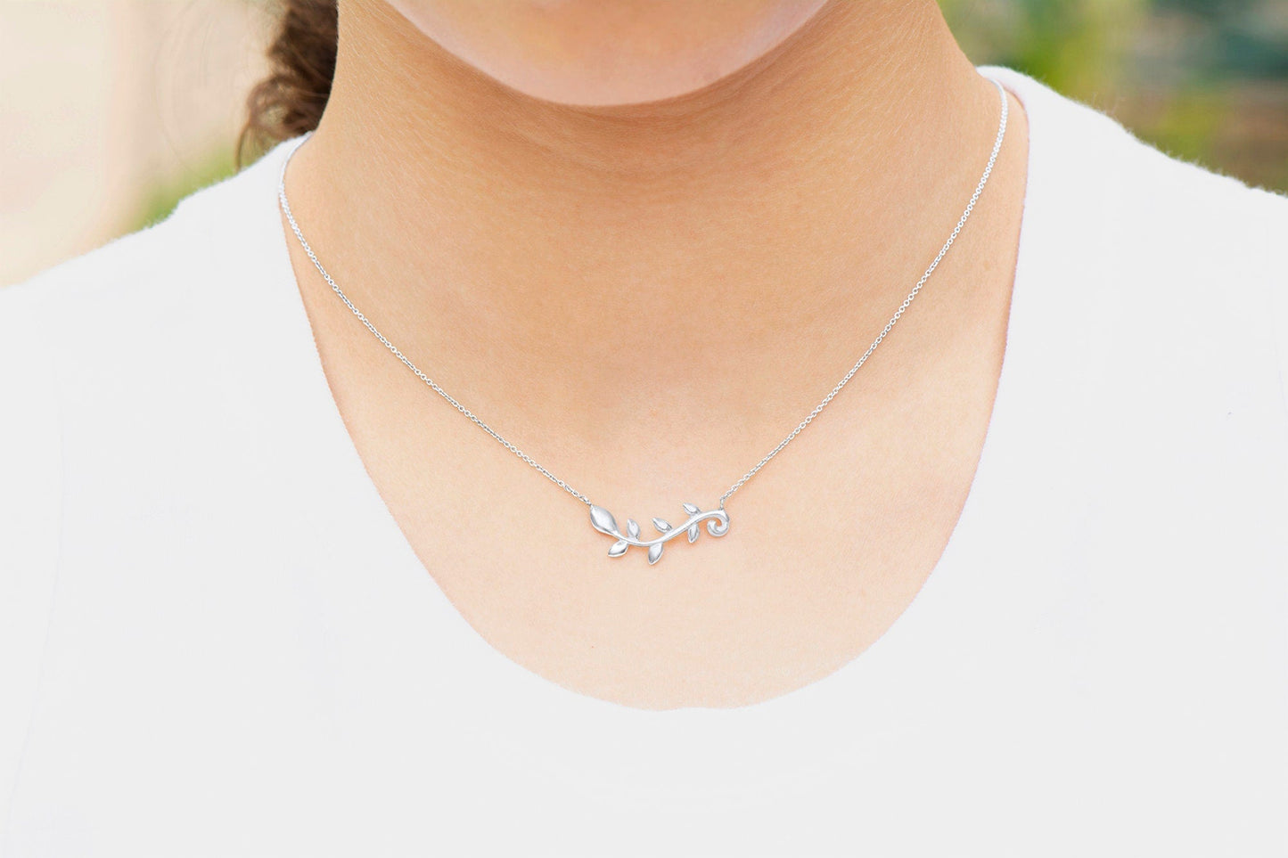 14k Gold Olive Leaf Vine Pendant