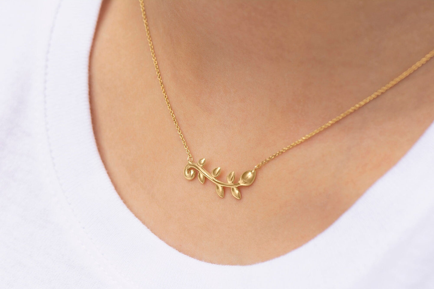 14k Gold Olive Leaf Vine Pendant