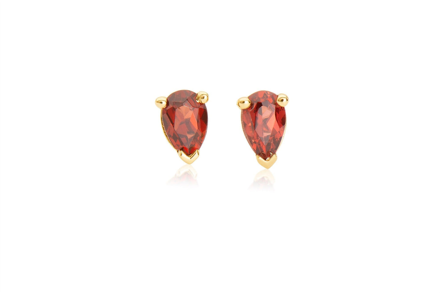 14k Gold Pear Shape Garnet Stud Earrings