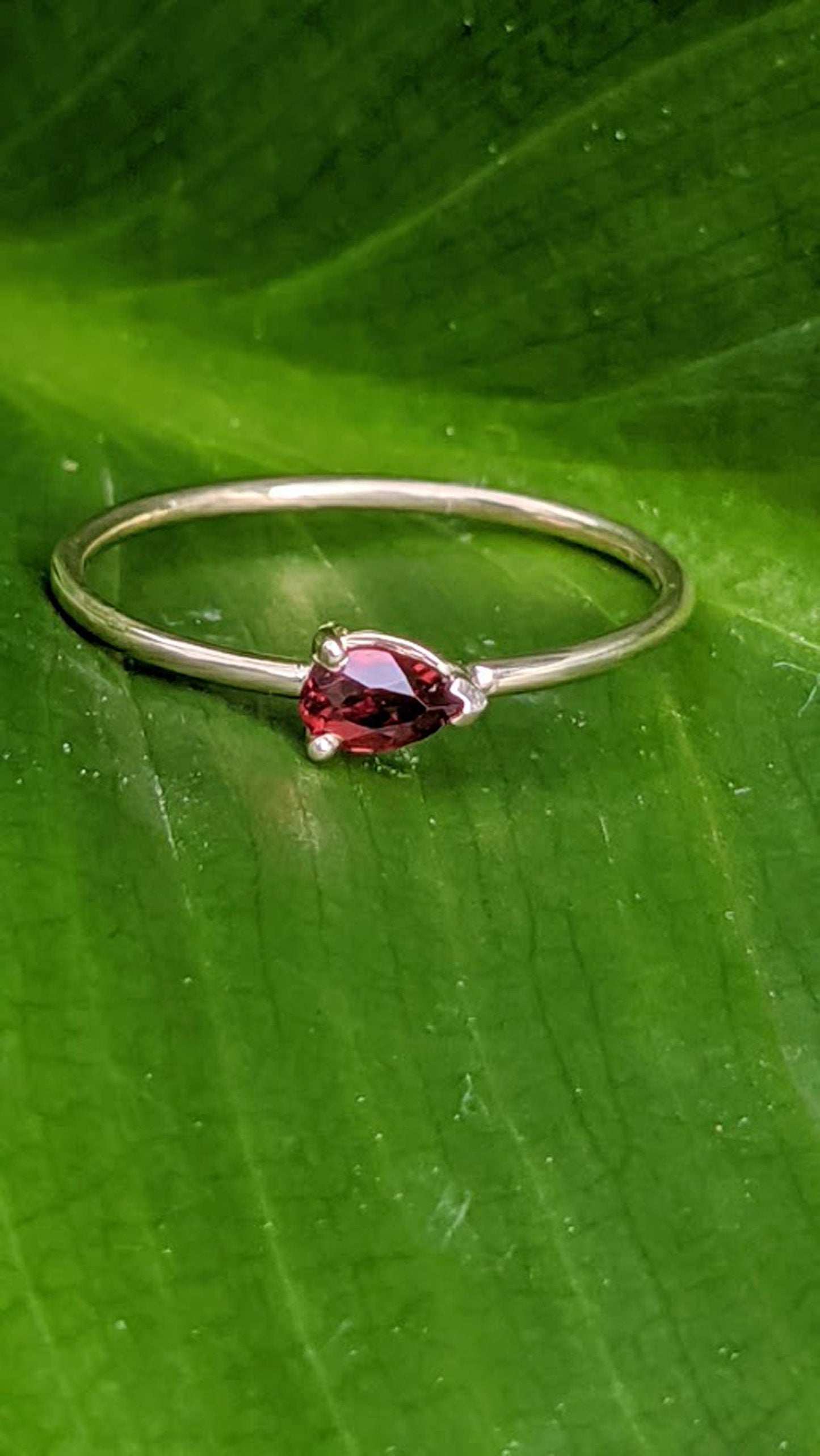 14k Gold Pear Shape Sideways Garnet Ring